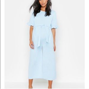 Boohoo Baby Blue Maternity Jumpsuit Size 4